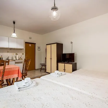 Lido Guest house