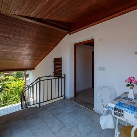 Gostinjska kuća Lido Basanija