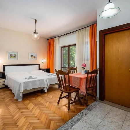 Lido Guest house *