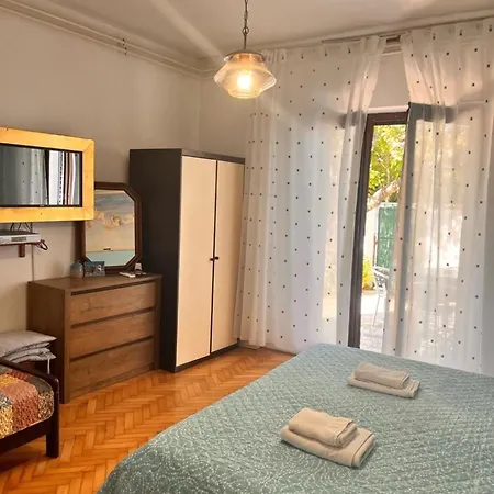 Lido Guest house