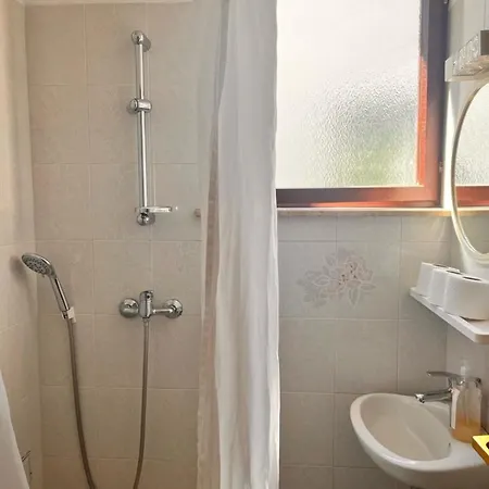 Lido Guest house *