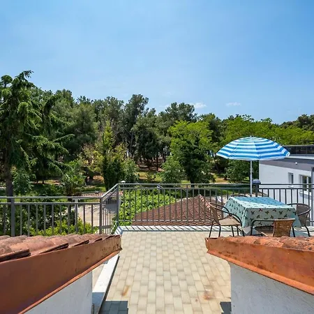 Lido Konukevi Bašanija