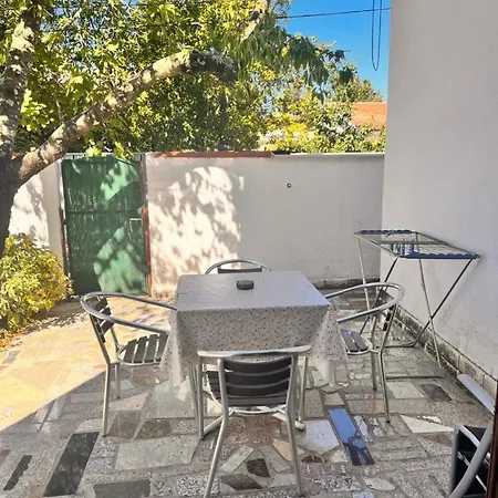 Lido Πανσιόν Bašanija