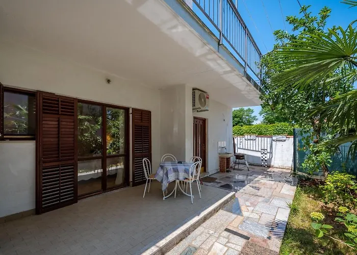 Lido 3* Basanija