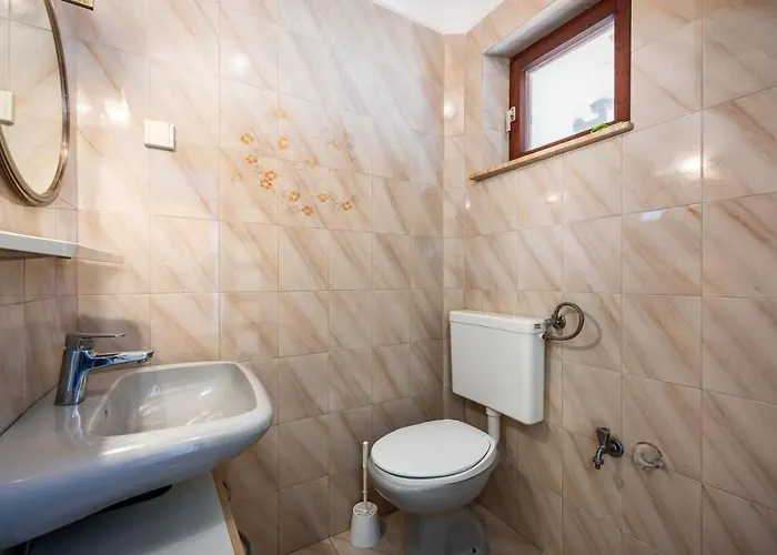 Lido Gostinjska kuća